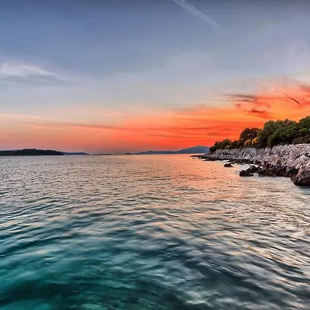 Seaside Luxury With A Swimming Pool Cove Siroka, Ciovo - 11749