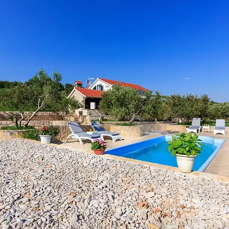 Seaside Luxury With A Swimming Pool Cove Siroka, Ciovo - 11749 Trogir
